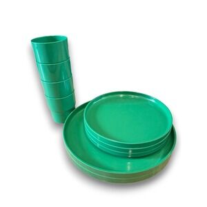 Vintage Set MCM Heller Massimo Vignelli Green Plastic Plates + HJ Stotter Cups